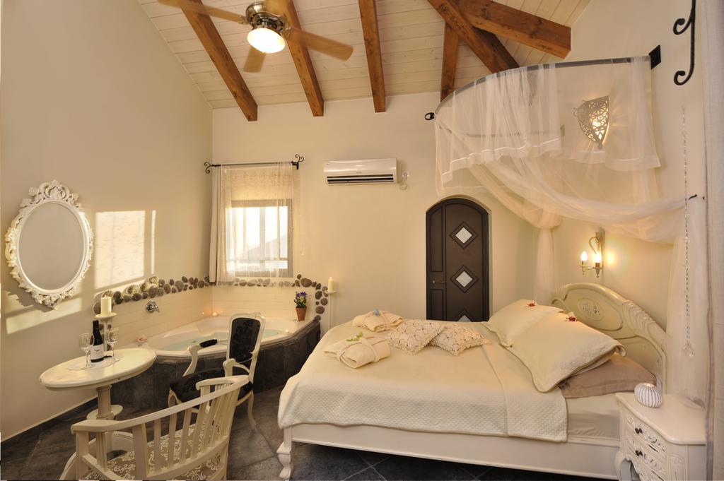 Villa Golan Qaşrīn Exterior foto